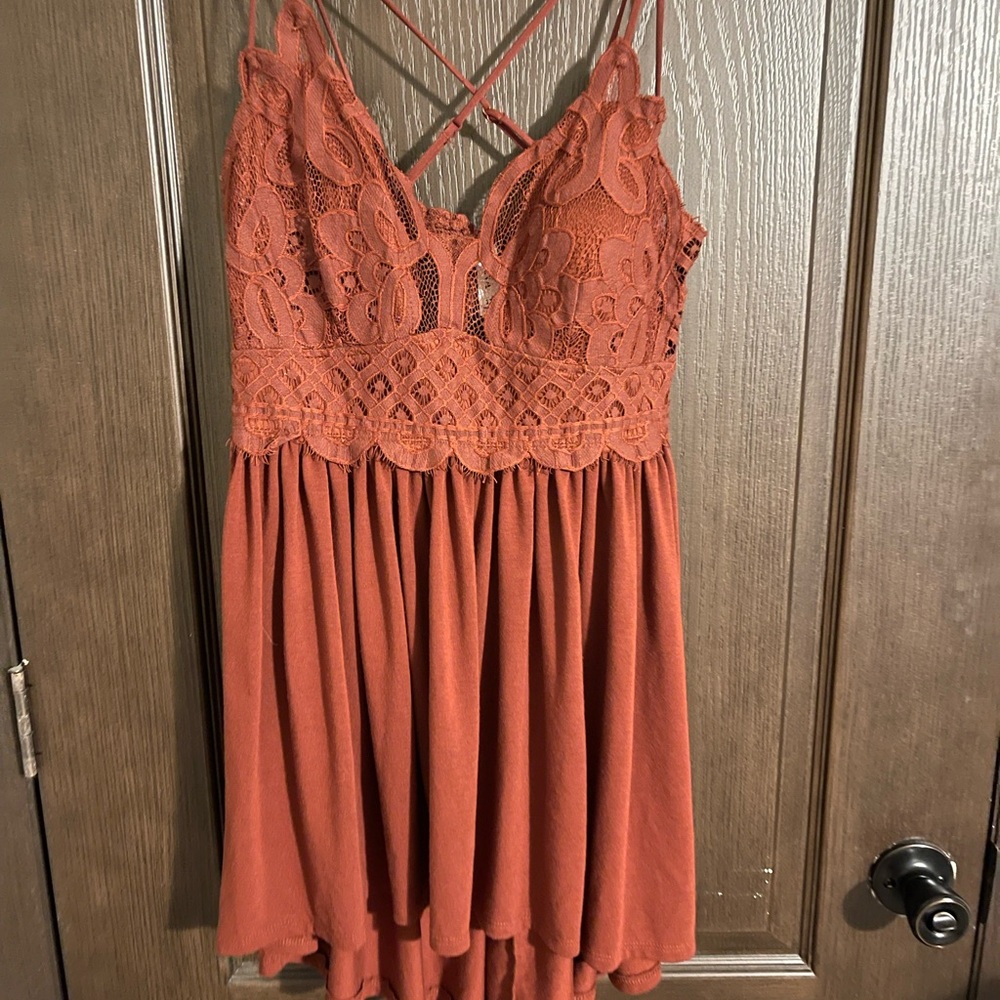 NWOT Zenana Outfitters Lace Shirt in Rust